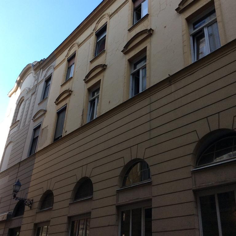 Szundi Szobak Pécs Zewnętrze zdjęcie