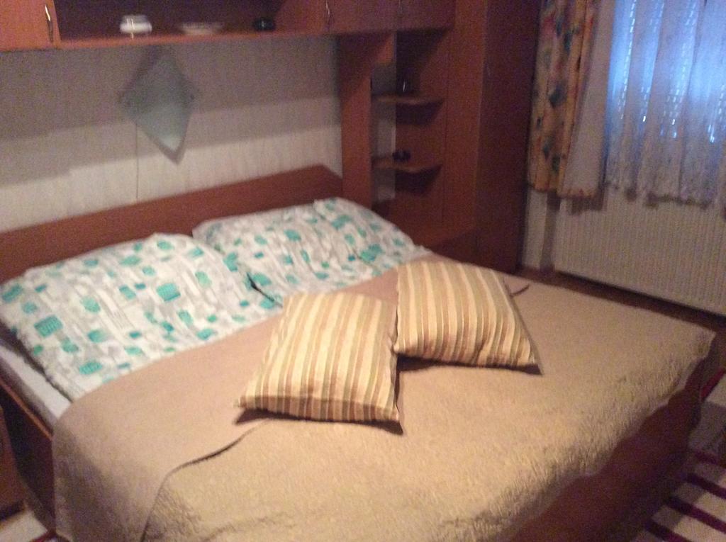 Szundi Szobak Pécs Zewnętrze zdjęcie
